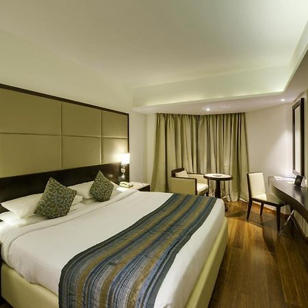 Ramee Guestline Hotel Juhu Mumbai Bagian luar foto