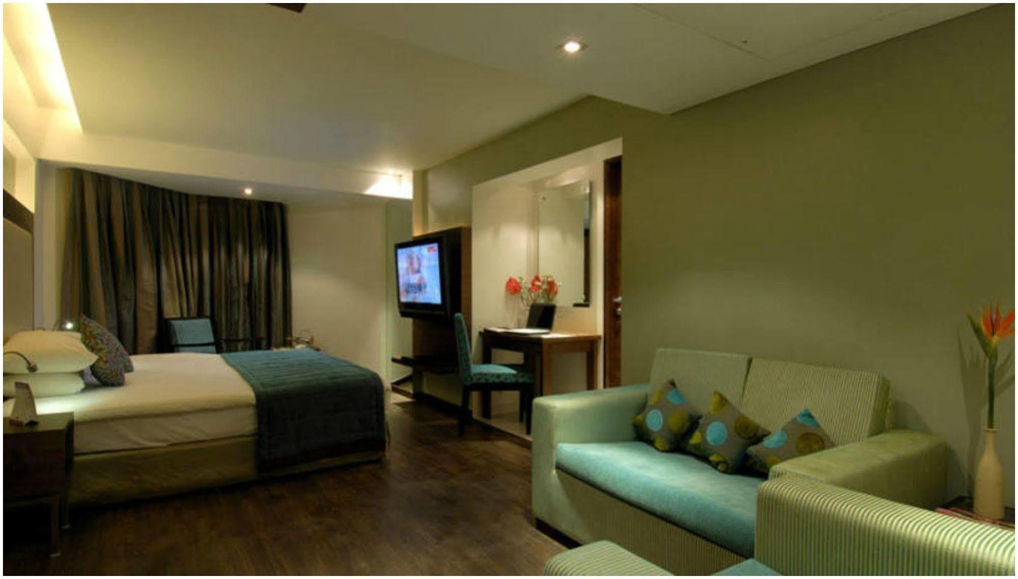 Ramee Guestline Hotel Juhu Mumbai Ruang foto